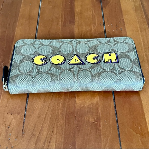 Coach Pac-Man Pacman Brown Accordion Signature Coated Canvas Zip Wallet #F75614 - Picture 7 of 13